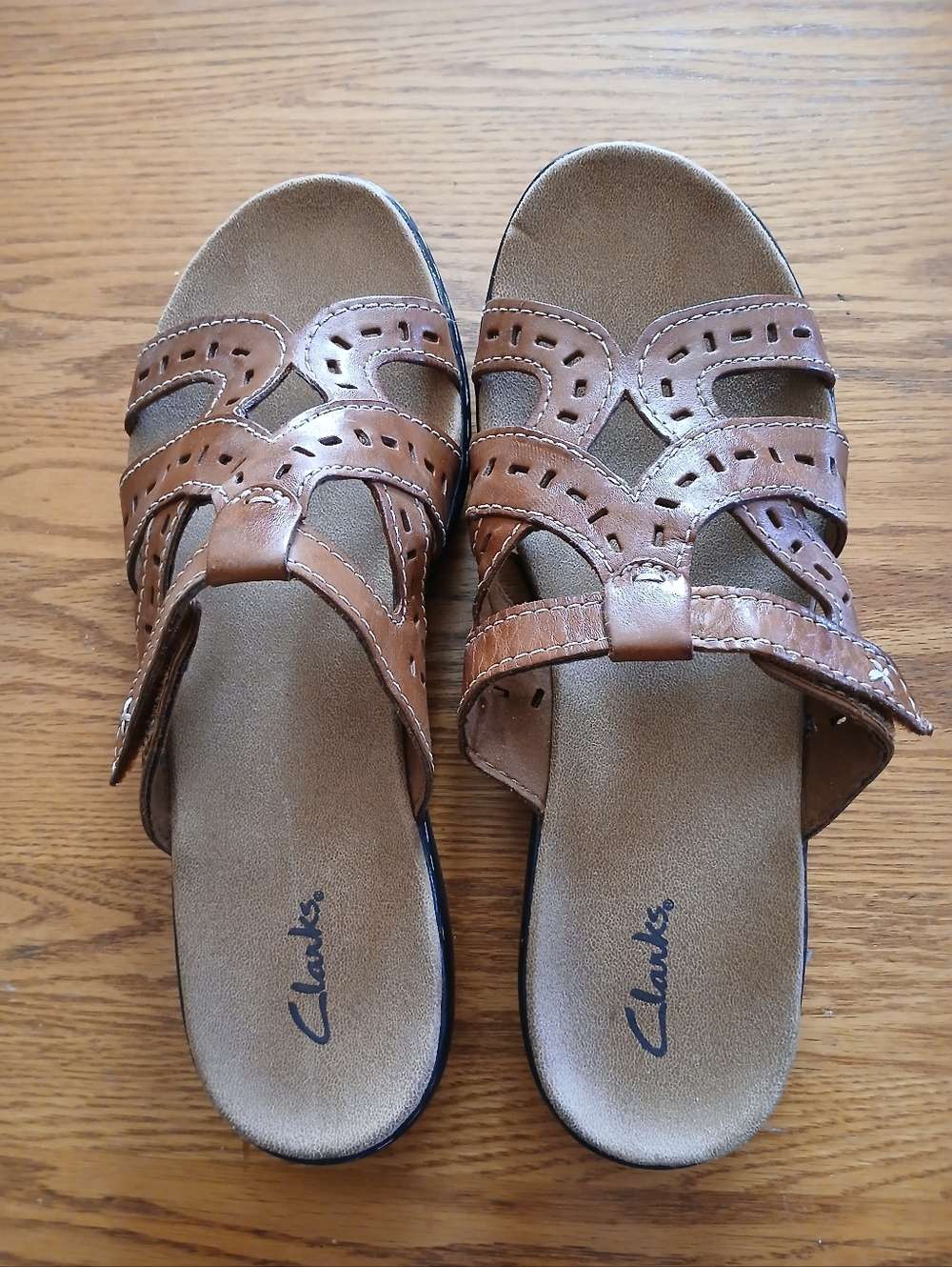 Clarks Women's Tan Leather Slide Mules